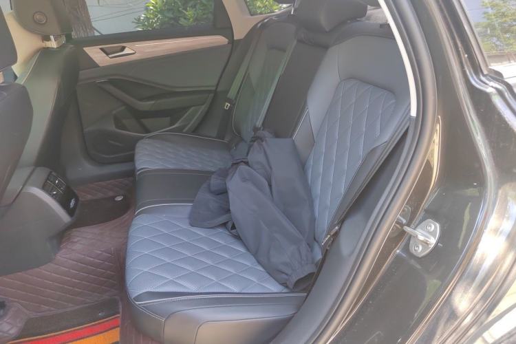 Used Volkswagen Sagitar 2024 300TSI DSG Excellence Edition Interior 4