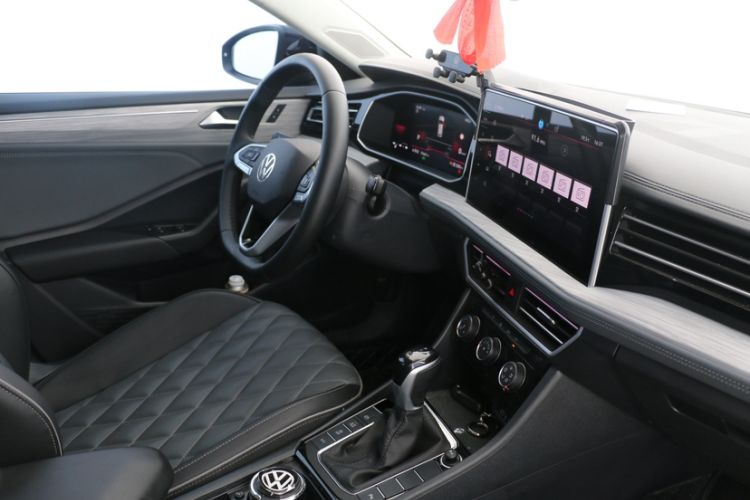 Used Volkswagen Sagitar 2024 300TSI DSG Excellence Edition Interior 6