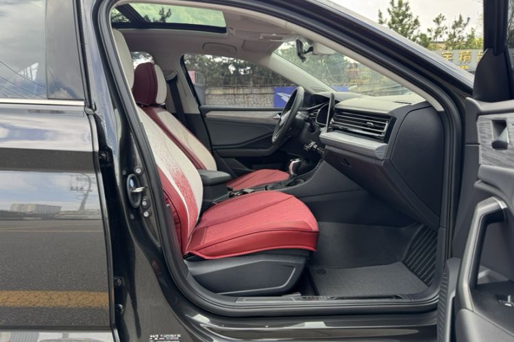 Used Volkswagen Sagitar 2024 300TSI DSG Excellence Edition Interior 8