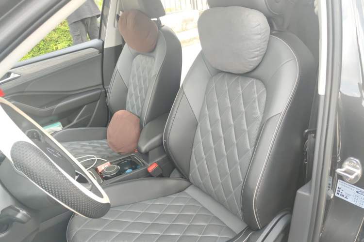 Used Volkswagen Sagitar 2024 300TSI DSG Excellence Edition Left Front Seat