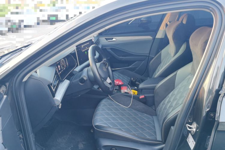 Used Volkswagen Sagitar 2024 300TSI DSG Excellence Edition Left Front Seat
