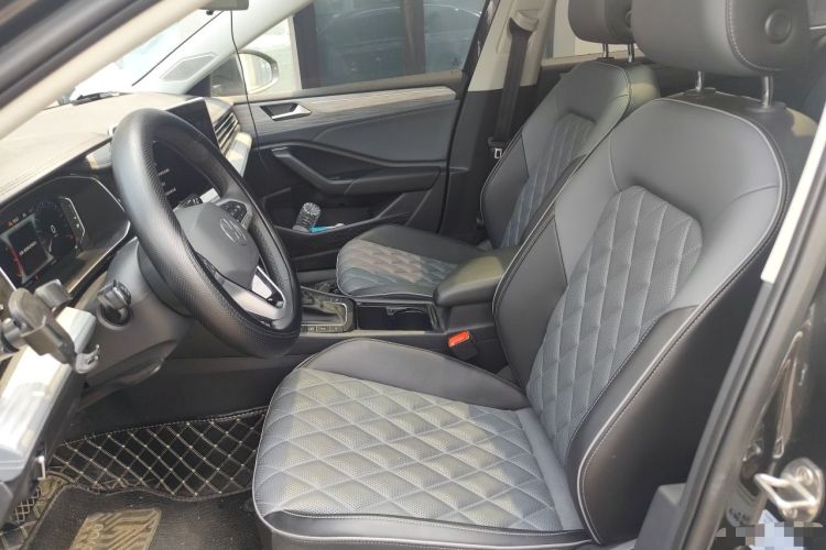 Used Volkswagen Sagitar 2024 300TSI DSG Excellence Edition Left Front Seat