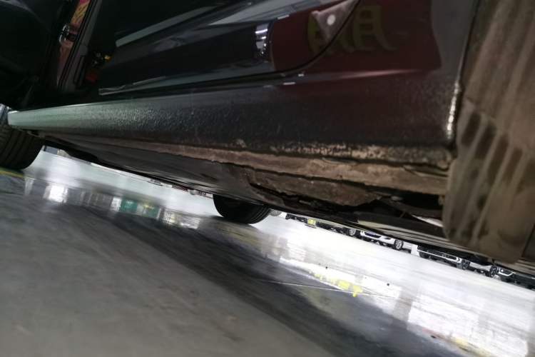 Used Volkswagen Sagitar 2024 200TSI DSG Flyover Edition Left Side Sill