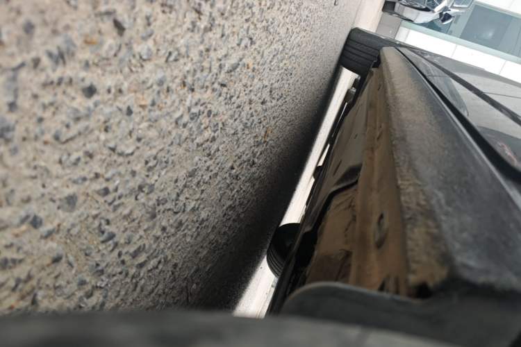 Used Volkswagen Sagitar 2024 300TSI DSG Excellence Edition Left Side Sill