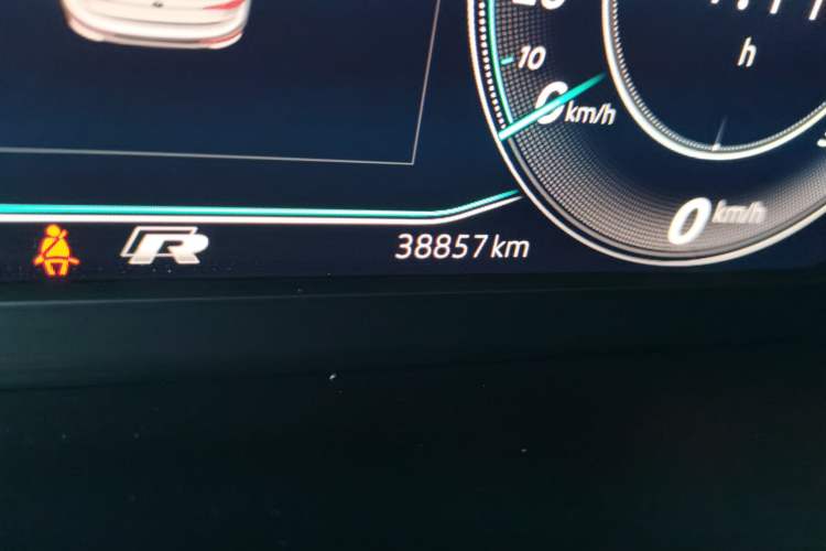 Used Volkswagen Sagitar 2024 300TSI DSG Excellence Edition Odometer Close Up