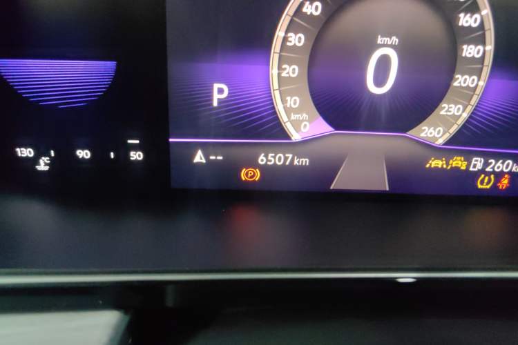 Used Volkswagen Sagitar 2024 300TSI DSG Excellence Edition Odometer Close Up