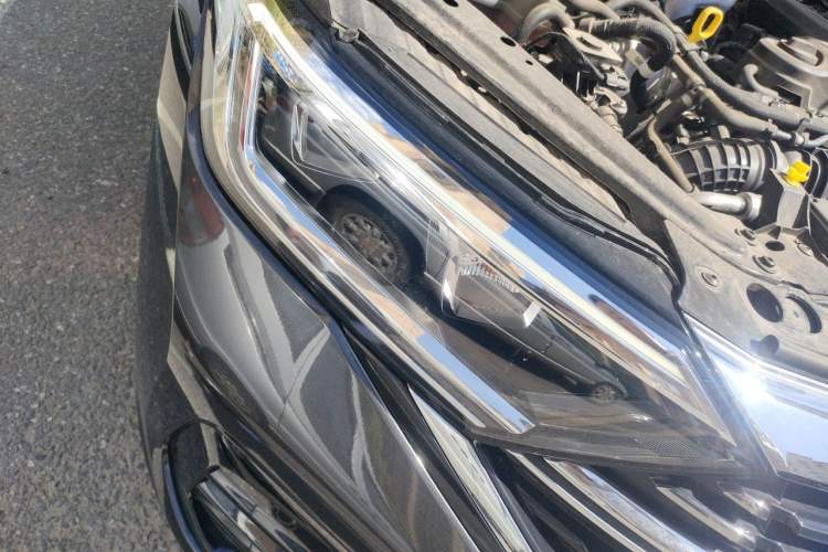 Used Volkswagen Sagitar 2024 300TSI DSG Excellence Edition Right Front Headlight