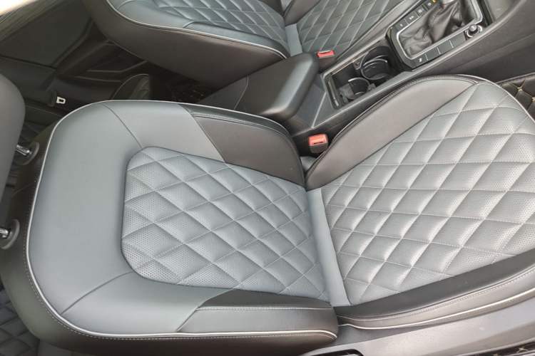 Used Volkswagen Sagitar 2024 300TSI DSG Excellence Edition Right Front Seat
