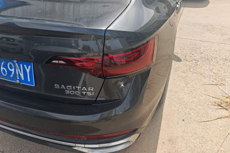 Used Volkswagen Sagitar 2024 300TSI DSG Excellence Edition Right Rear Taillight