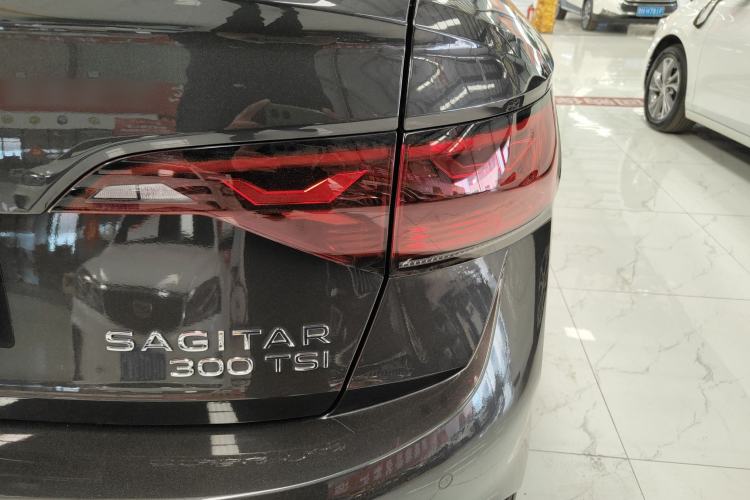 Used Volkswagen Sagitar 2024 300TSI DSG Excellence Edition Right Rear Taillight
