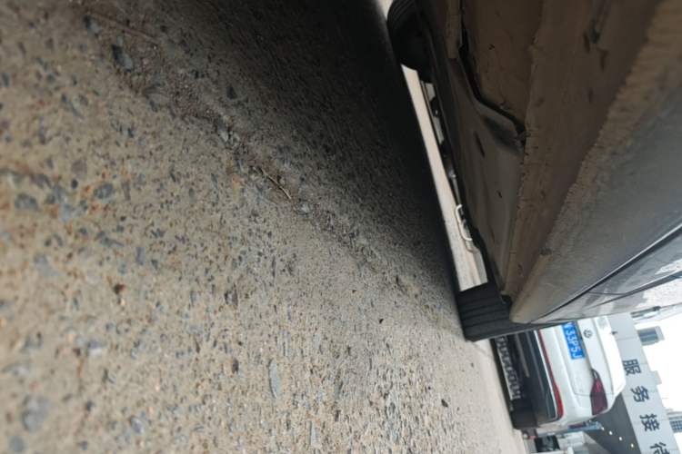 Used Volkswagen Sagitar 2024 300TSI DSG Excellence Edition Right Side Sill