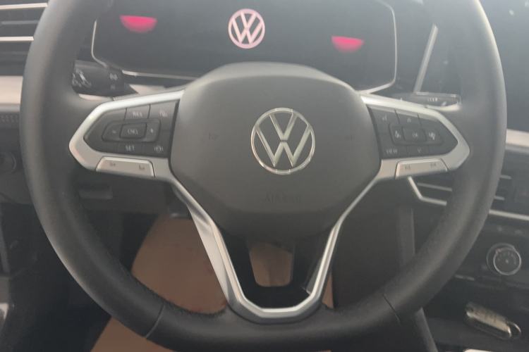 Used Volkswagen Sagitar 2024 300TSI DSG Excellence Edition Steering Wheel