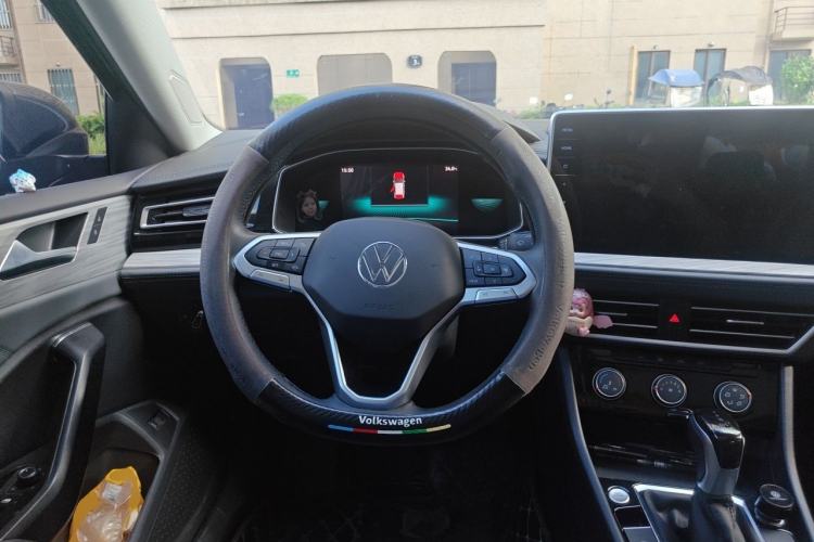 Used Volkswagen Sagitar 2024 300TSI DSG Excellence Edition Steering Wheel