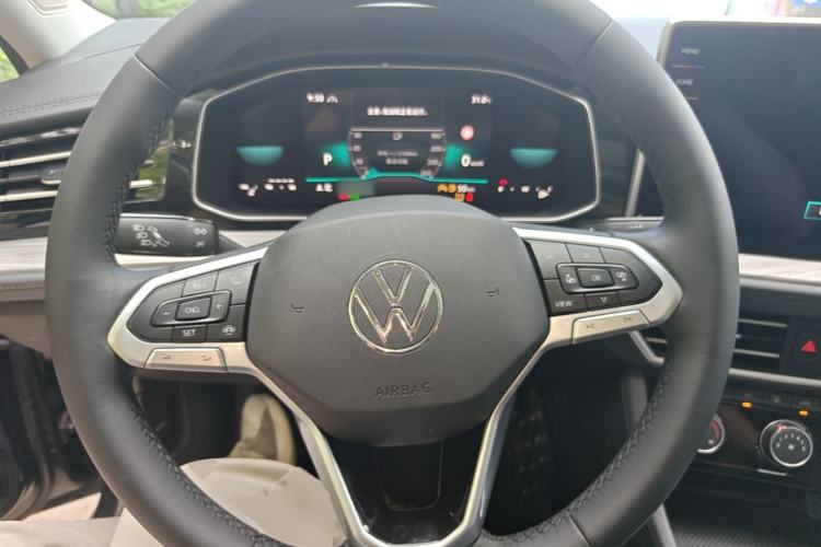 Used Volkswagen Sagitar 2024 300TSI DSG Excellence Edition Steering Wheel