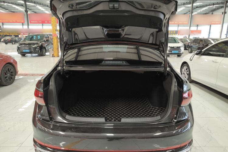 Used Volkswagen Sagitar 2024 300TSI DSG Excellence Edition Trunk