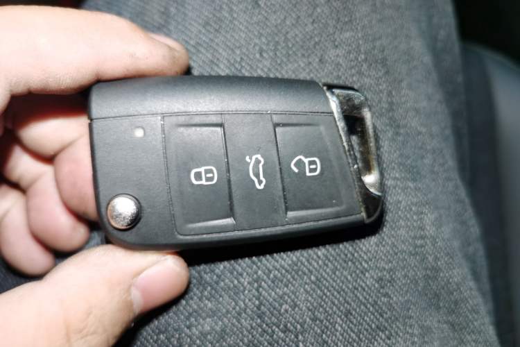 Used Volkswagen Sagitar 2024 200TSI DSG Flyover Edition Vehicle Key