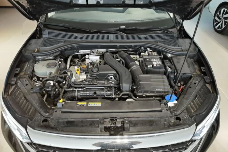 Used Volkswagen Sagitar 2024 300TSI DSG Excellence Edition Engine Bay