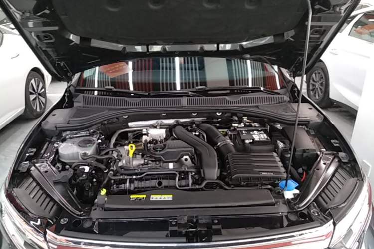 Used Volkswagen Sagitar 2024 300TSI DSG Excellence Edition Engine Bay