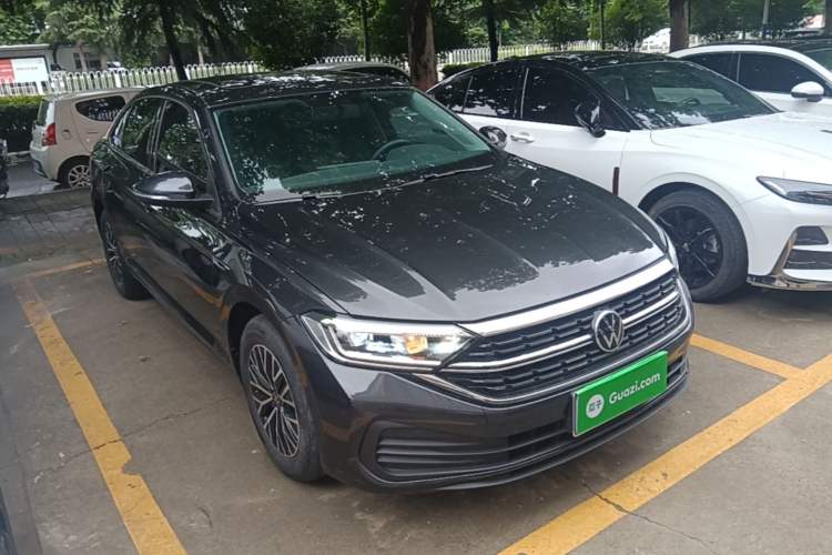 Used Volkswagen Sagitar 2024 200TSI DSG Flyover Edition Front Right 45 Deg