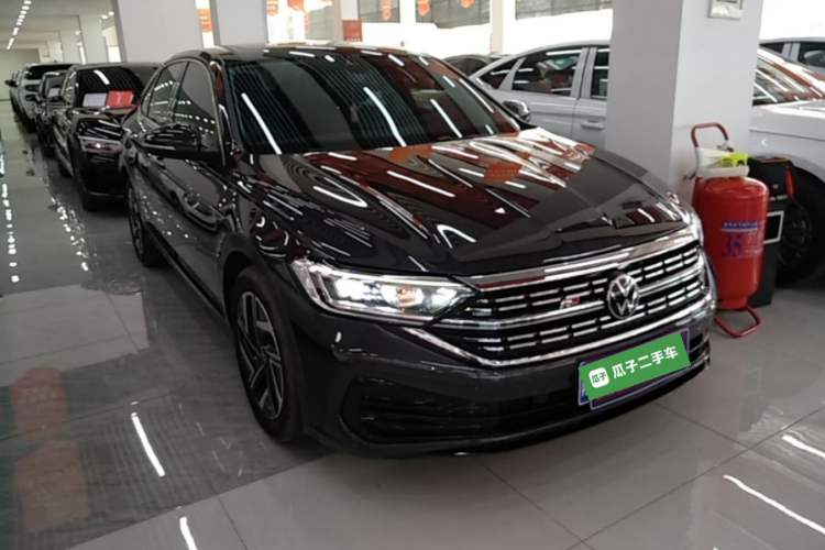 Used Volkswagen Sagitar 2024 300TSI DSG Excellence Edition Front Right 45 Deg