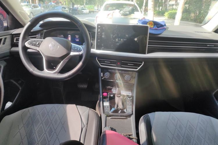 Used Volkswagen Sagitar 2024 300TSI DSG Excellence Edition Interior 2