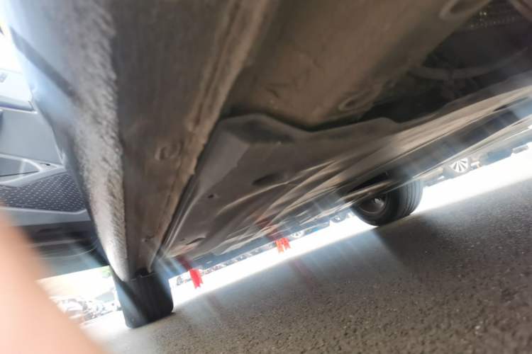 Used Volkswagen Sagitar 2024 300TSI DSG Excellence Edition Left Side Sill