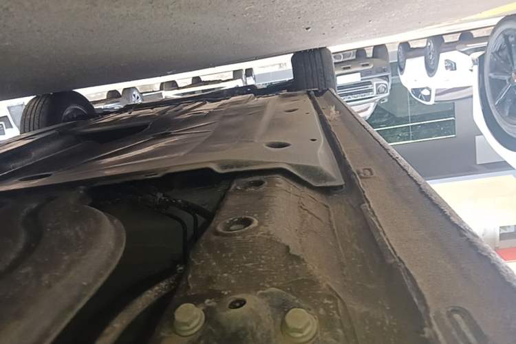 Used Volkswagen Sagitar 2024 200TSI DSG Flyover Edition Left Side Sill