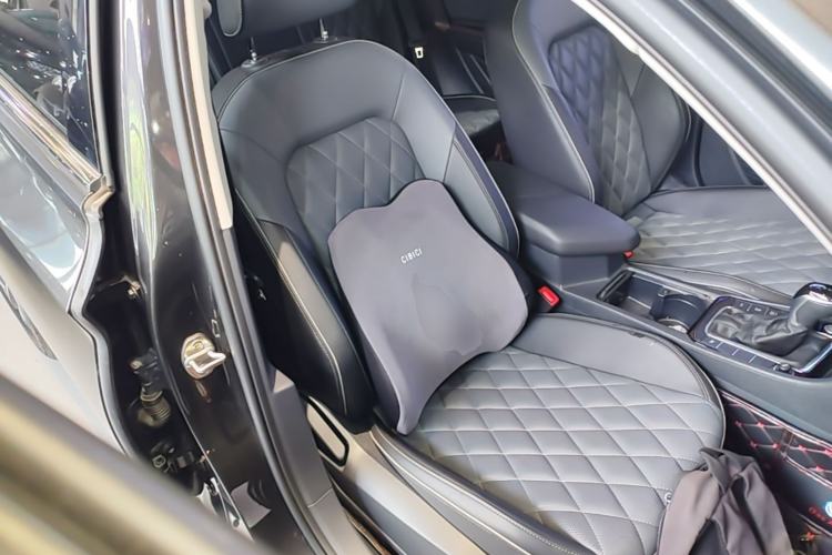Used Volkswagen Sagitar 2024 300TSI DSG Excellence Edition Right Front Seat