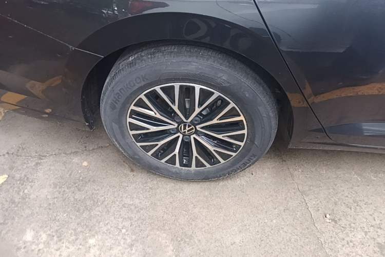 Used Volkswagen Sagitar 2024 200TSI DSG Flyover Edition Right Rear Wheel Hub