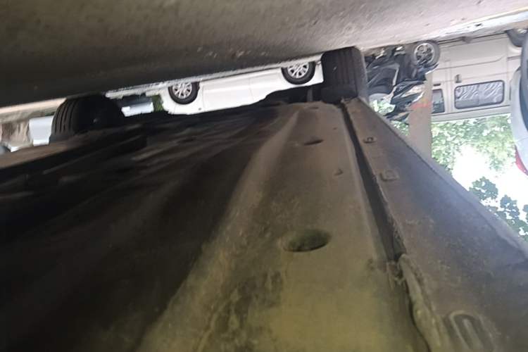 Used Volkswagen Sagitar 2024 200TSI DSG Flyover Edition Right Side Sill