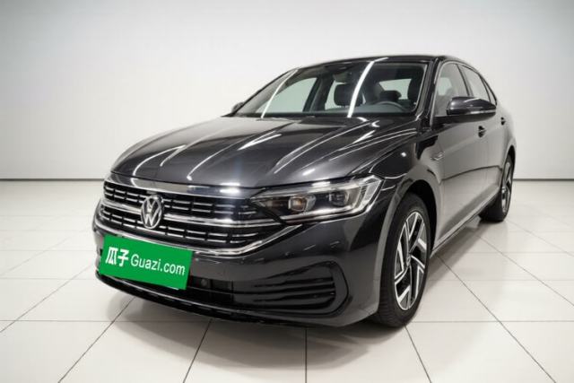 Ojetý Volkswagen Sagitar 2024 300TSI DSG Excellence Edition