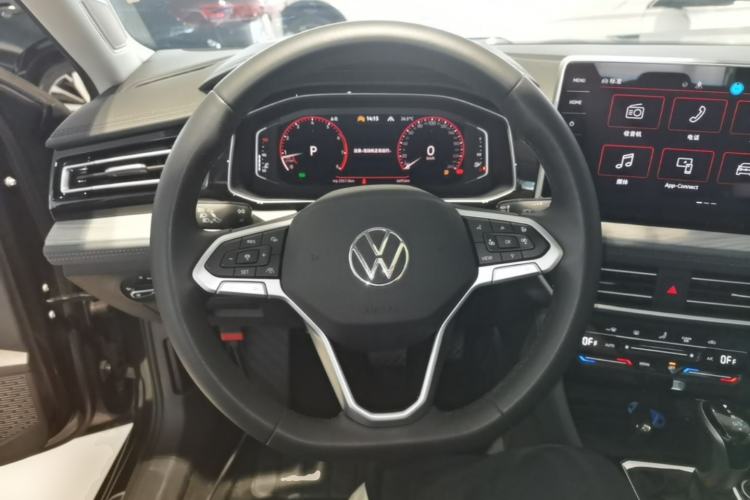 Used Volkswagen Sagitar 2024 300TSI DSG Excellence Edition Steering Wheel