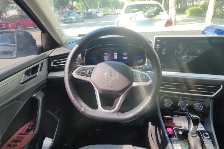 Used Volkswagen Sagitar 2024 300TSI DSG Excellence Edition Steering Wheel