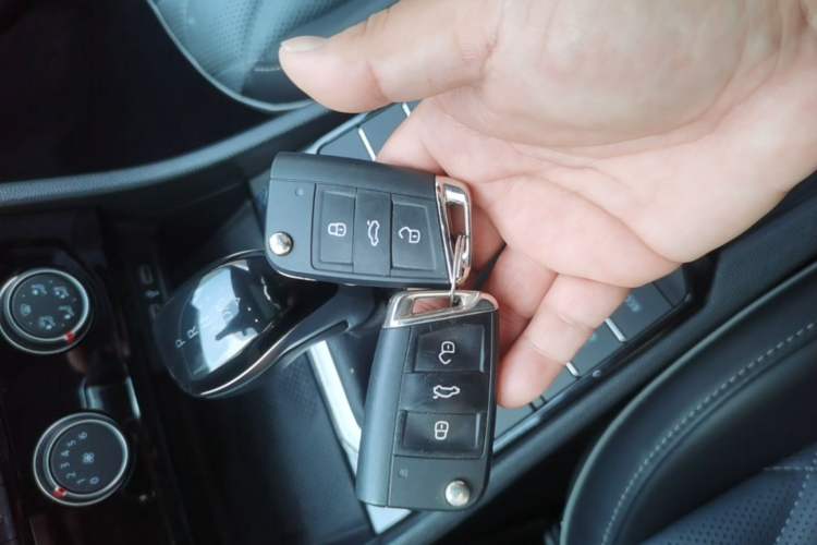 Used Volkswagen Sagitar 2024 300TSI DSG Excellence Edition Vehicle Key