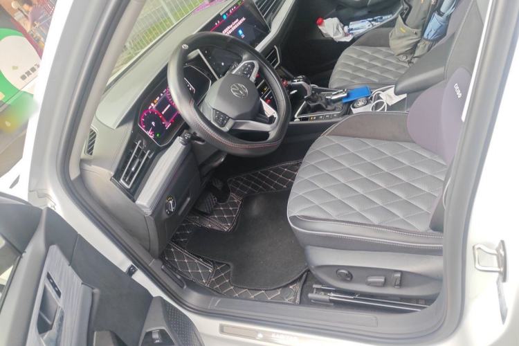 Used Volkswagen Sagitar 2024 300TSI DSG Excellence Edition Left Front Seat