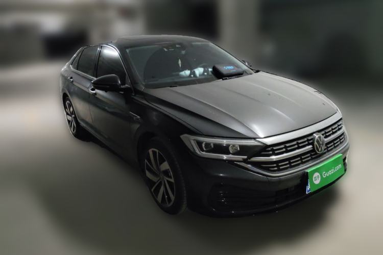 Used Volkswagen Sagitar 2024 300TSI DSG Excellence Edition Front Right 45 Deg