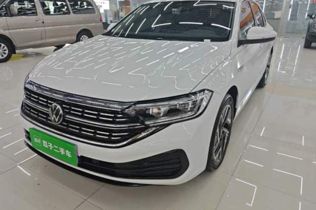 Volkswagen Sagitar 2024 300TSI DSG Excellence Edition usado