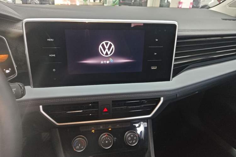 Used Volkswagen Sagitar 2024 200TSI DSG Flyover Edition Audio And AC Panel