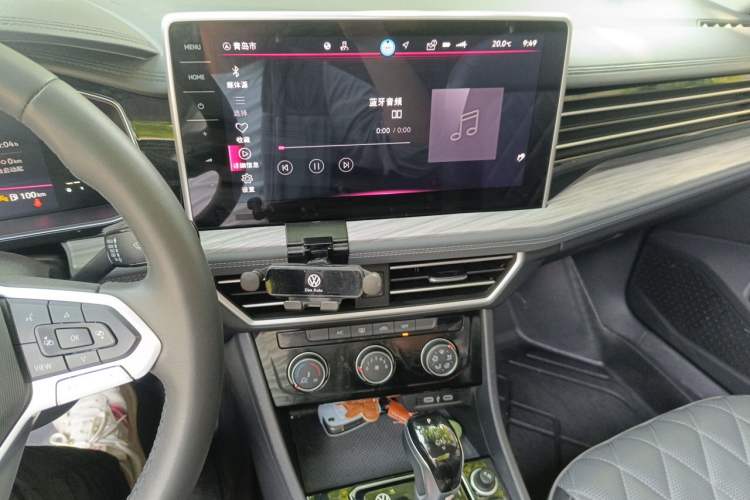 Used Volkswagen Sagitar 2024 300TSI DSG Excellence Edition Audio And AC Panel