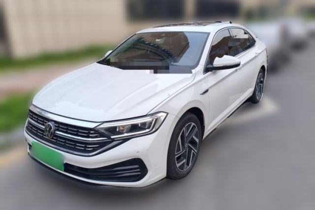 Używany Volkswagen Sagitar 2024 300TSI DSG Flyover Edition