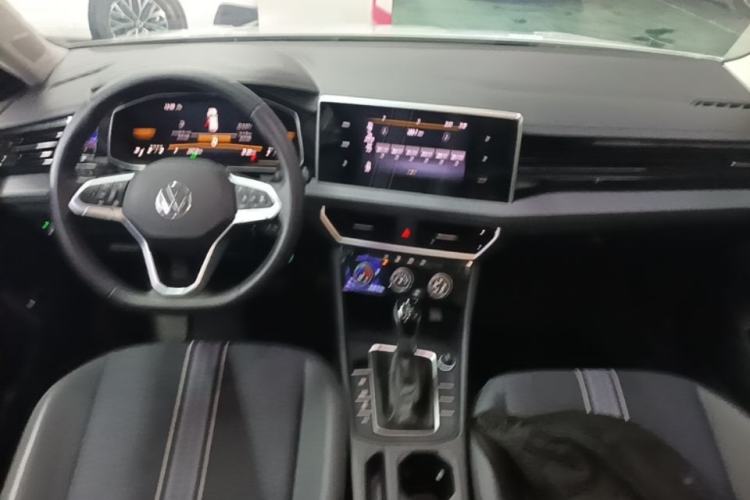 Used Volkswagen Sagitar 2024 200TSI DSG Flyover Edition Center Console
