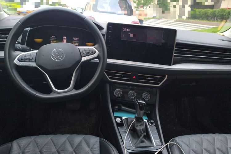 Used Volkswagen Sagitar 2024 300TSI DSG Flyover Edition Center Console