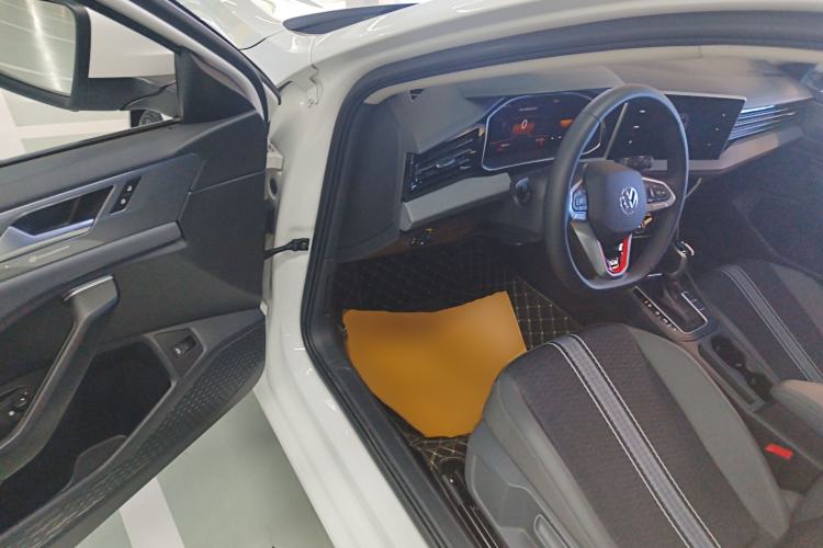 Used Volkswagen Sagitar 2024 300TSI DSG Flyover Edition Driver Seat