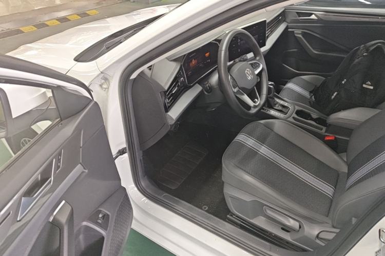 Used Volkswagen Sagitar 2024 200TSI DSG Flyover Edition Driver Seat