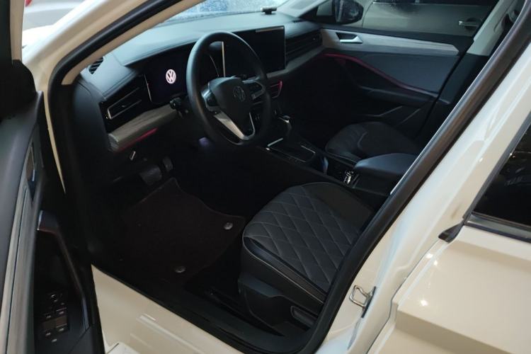 Used Volkswagen Sagitar 2024 300TSI DSG Excellence Edition Driver Seat