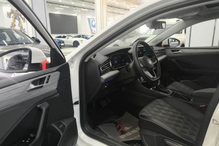 Used Volkswagen Sagitar 2024 300TSI DSG Excellence Edition Driver Seat