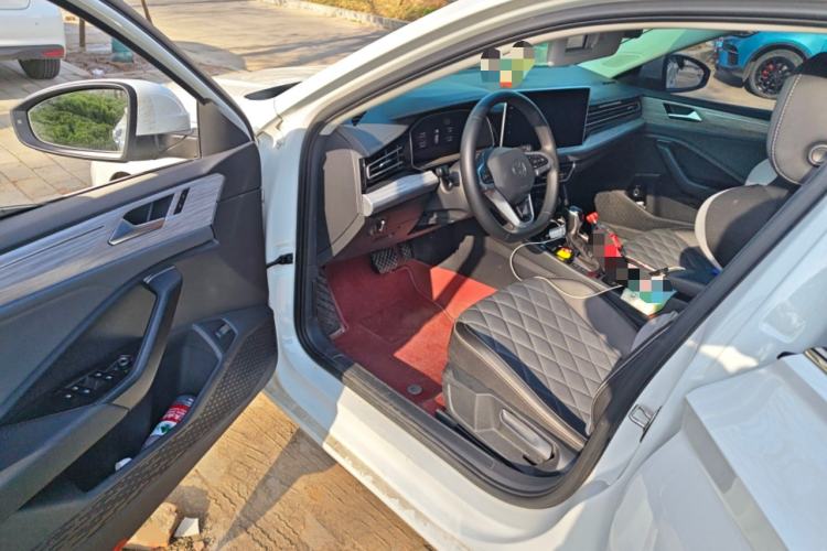 Used Volkswagen Sagitar 2024 300TSI DSG Excellence Edition Driver Seat