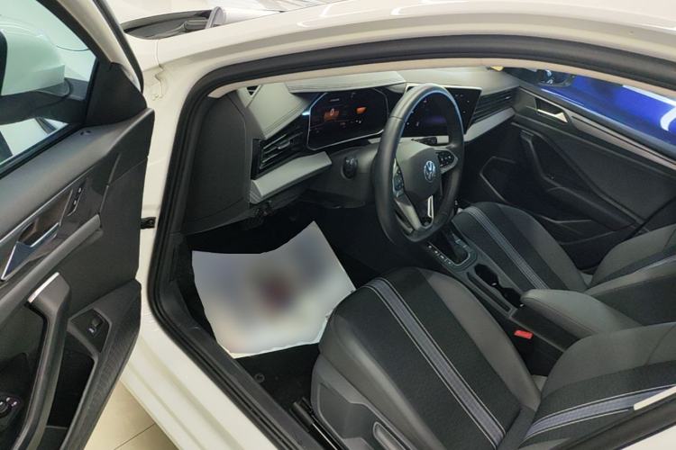 Used Volkswagen Sagitar 2024 200TSI DSG Flyover Edition Driver Seat