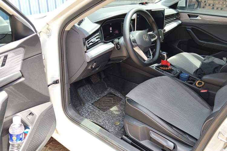 Used Volkswagen Sagitar 2024 300TSI DSG Excellence Edition Driver Seat