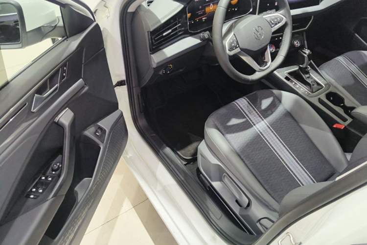 Used Volkswagen Sagitar 2024 200TSI DSG Flyover Edition Driver Seat